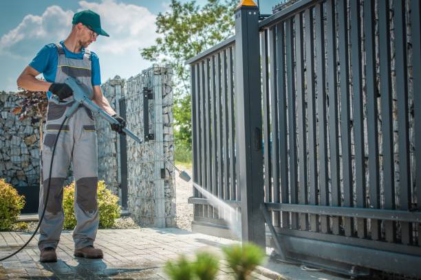 Best Pool Deck Cleaning in Pasatiempo, CA